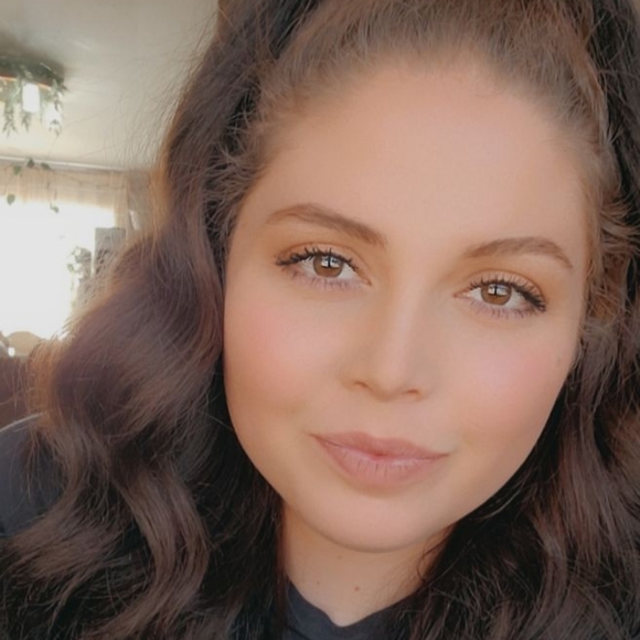 Meet your Posher, Victoria - Picture 1 of 1